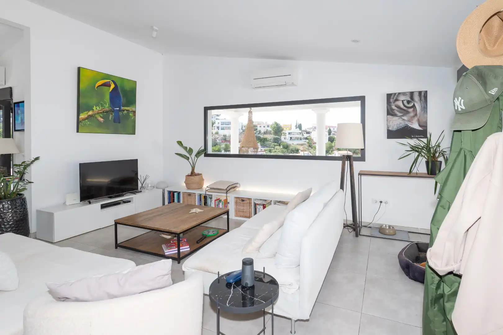 Sala d'estar de Casa o xalet en venda en Dénia amb Aire condicionat, Calefacció i Jardí privat