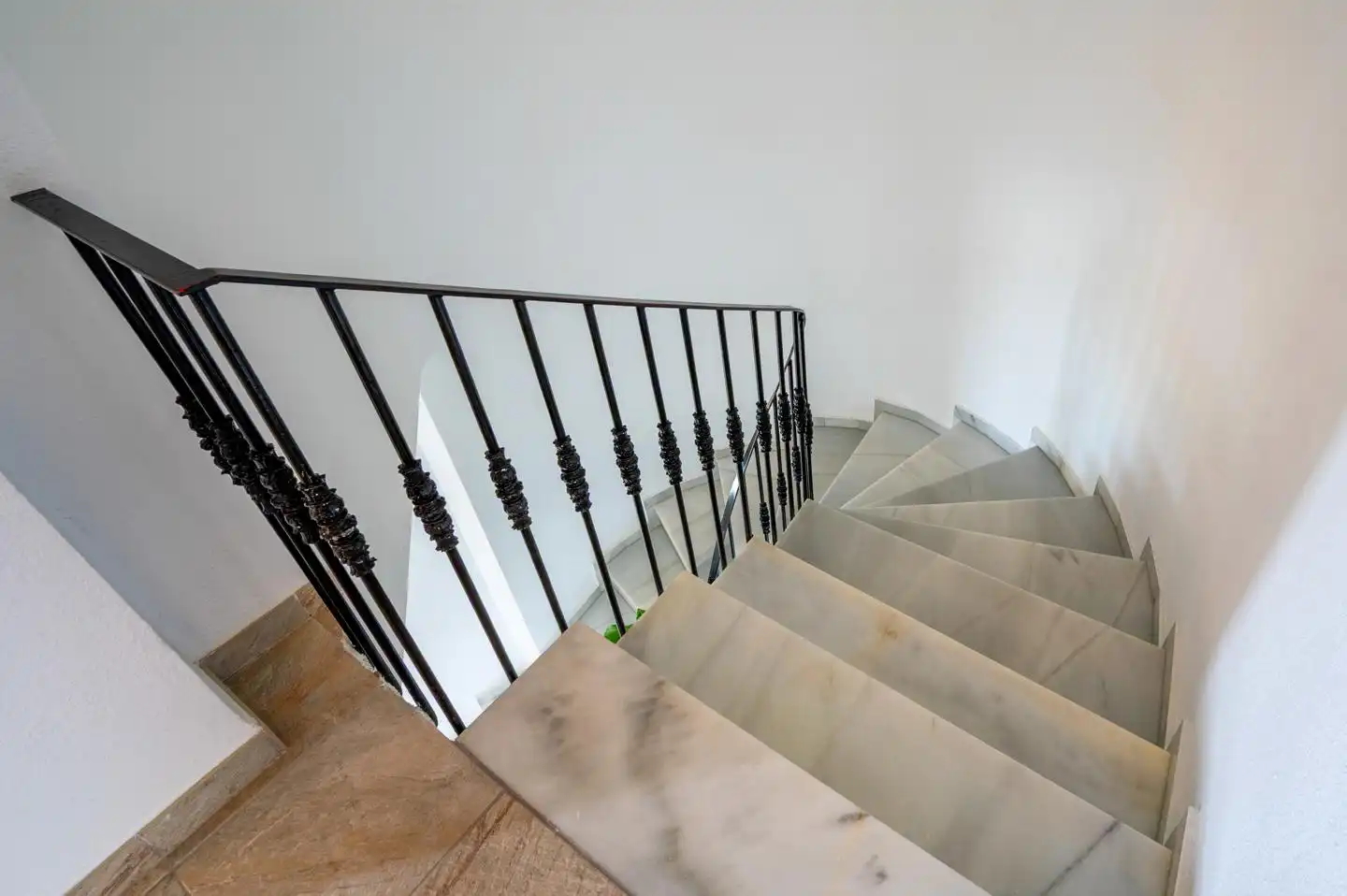 Houses for sale in Almuñécar  with Air Conditioner, Private garden and Terrace