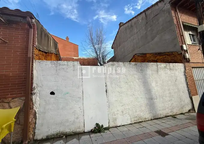 Wohnbaugrundstück zum Verkauf in Alamín, imagen 2