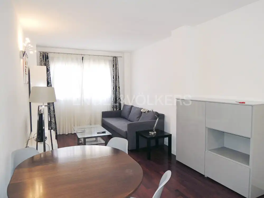 Wohnzimmer von Wohnung zur Miete in Madrid mit Klimaanlage, Heizung und Parkett