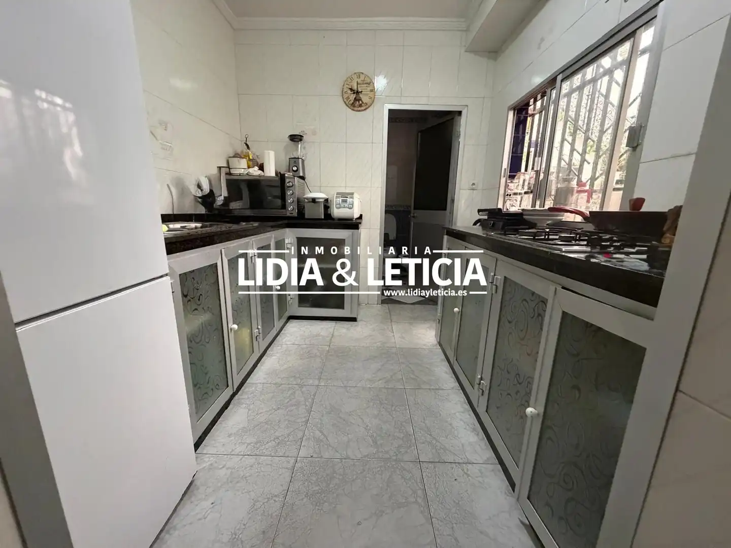 Cuina de Casa o xalet en venda en Alcalá de Guadaira amb Aire condicionat