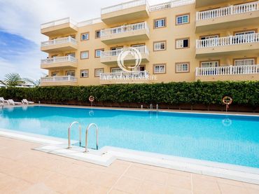 Àtic amb piscina en venda a C. Quezal