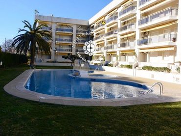 Pis amb piscina en venda a MARTIN ALONSO PINZON