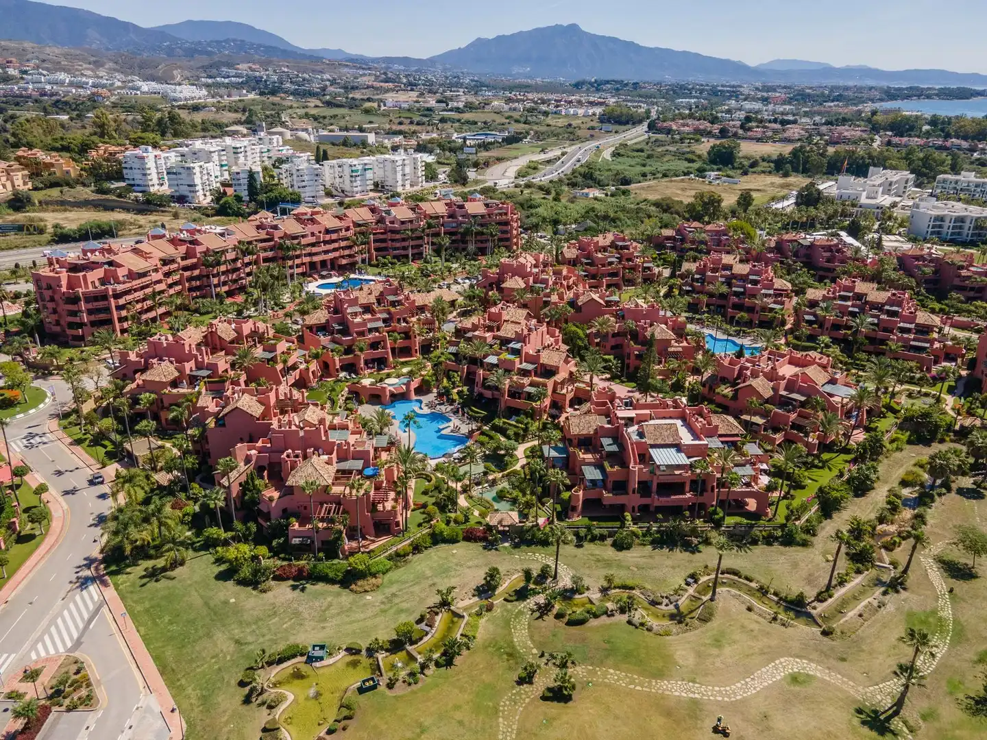 Flat with pool for sale in Avenida Parque Selwo s/n, imagen 26