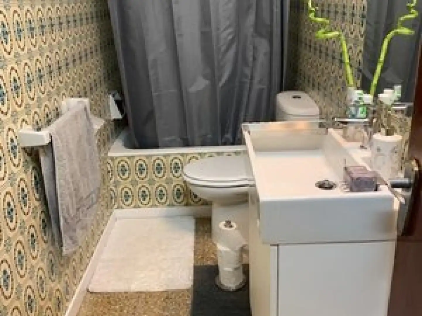 Bathroom of Flat for sale in Oviedo   with Heating