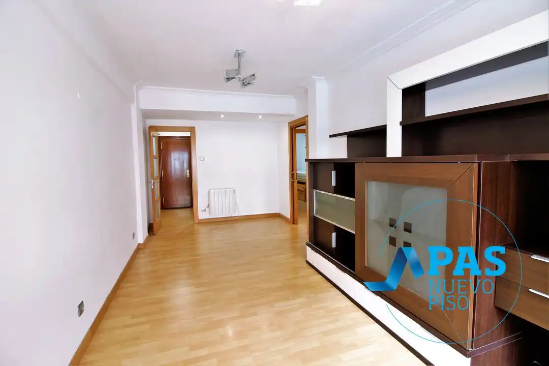 Wohnzimmer von Wohnung zum Verkauf in Santander mit Heizung und Terrasse