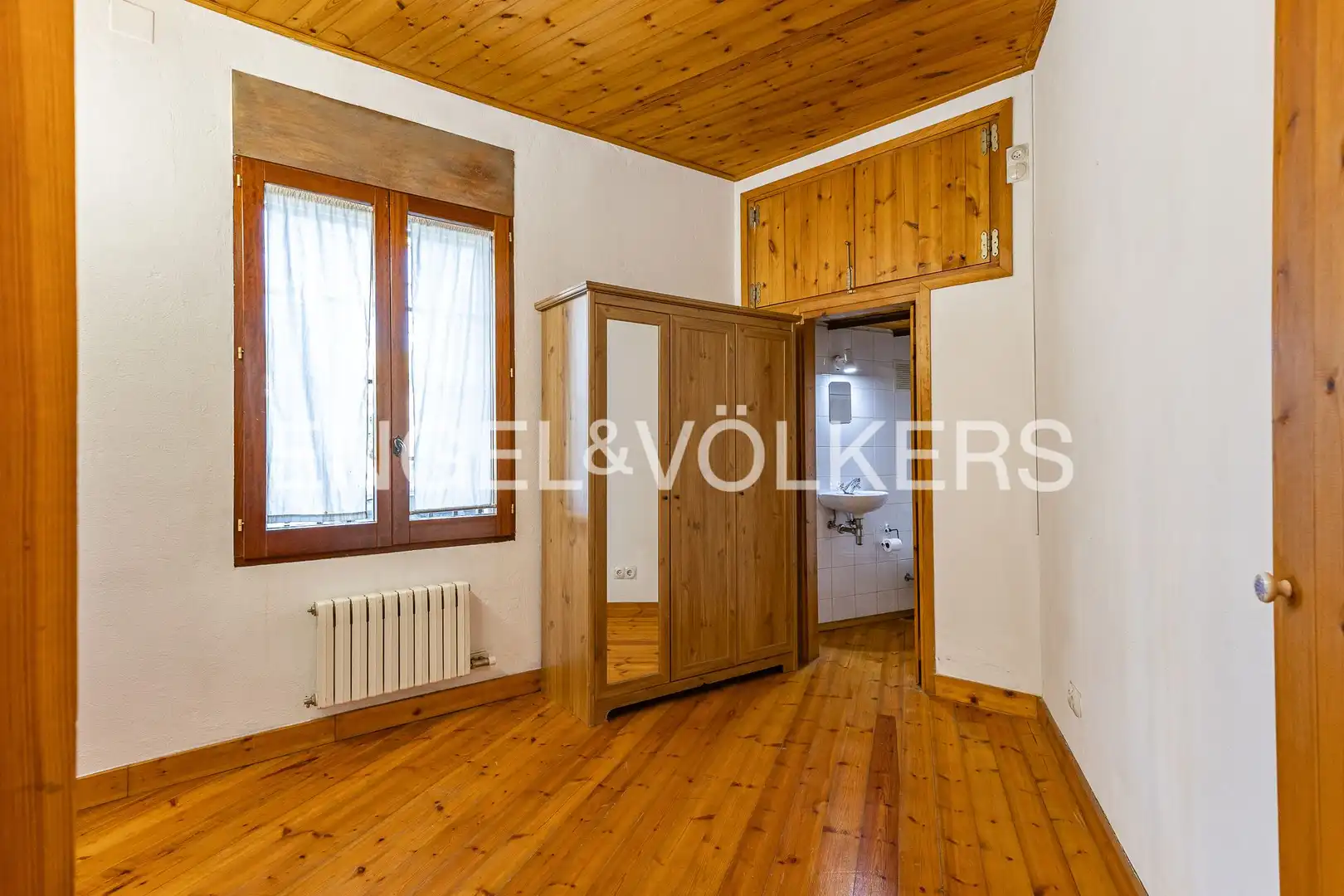 Bedroom of Apartments for sale in Sabadell  with Air Conditioner and Heating