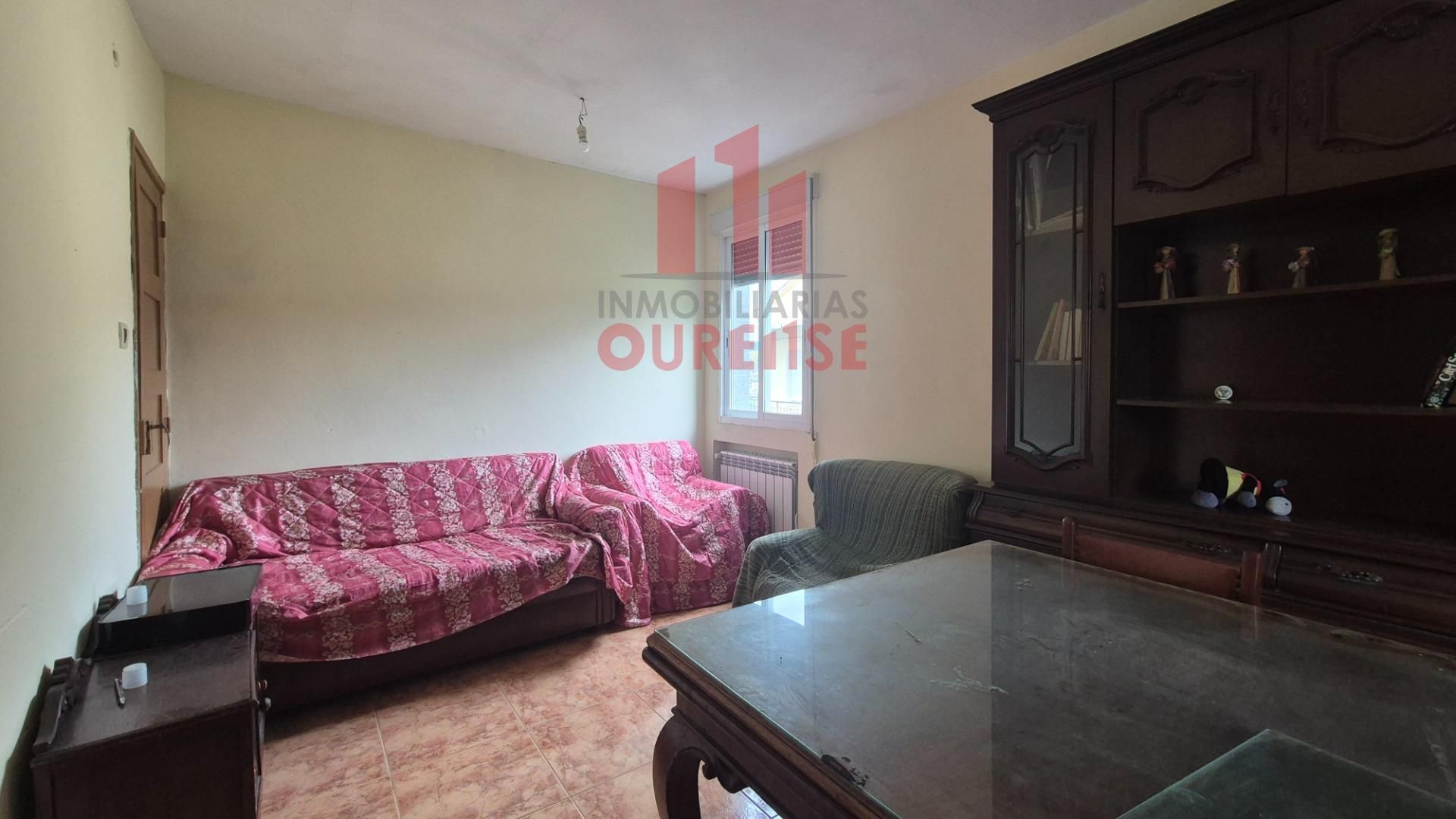 Sala d'estar de Casa o xalet en venda en Ourense Capital  amb Calefacció i Terrassa
