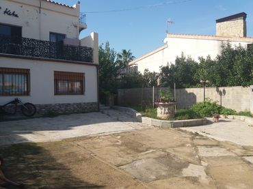 Casa a schiera con balcone in vendita a Carrer del Corral de Sauner 12