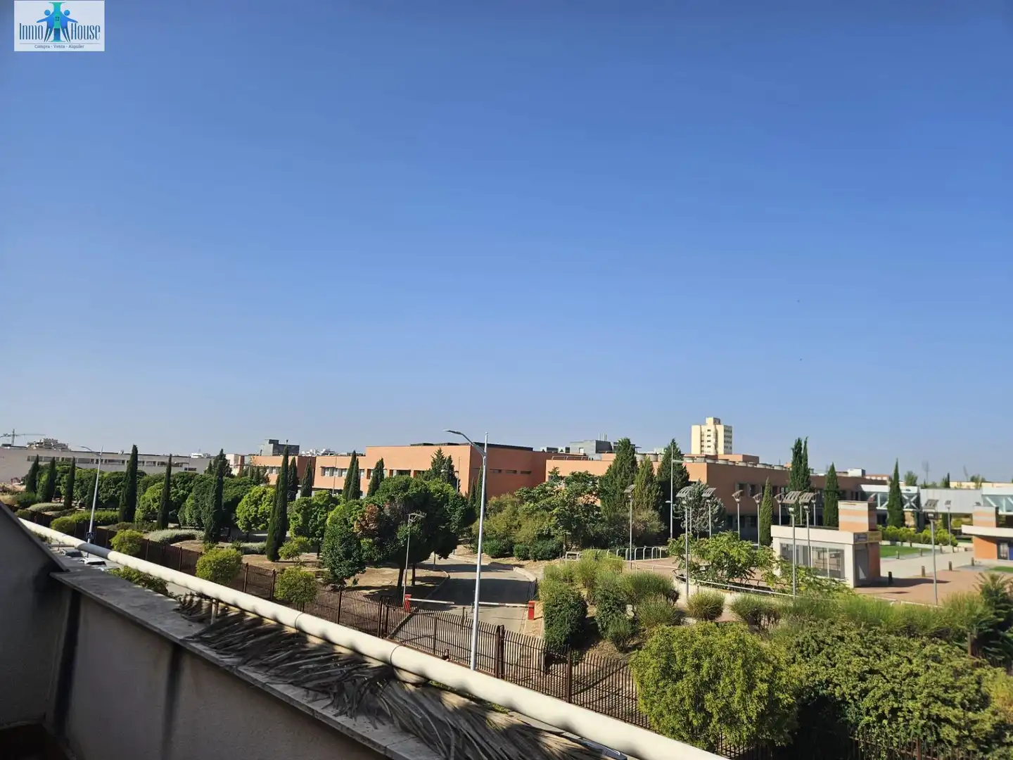 Reihenhaus zum Verkauf in Facultad de Medicina, imagen 2