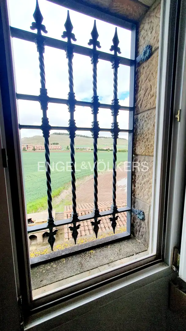 Terraza de Casa adosada en venta en Aguilar de Campoo con Calefacción, Jardín privado y Parquet
