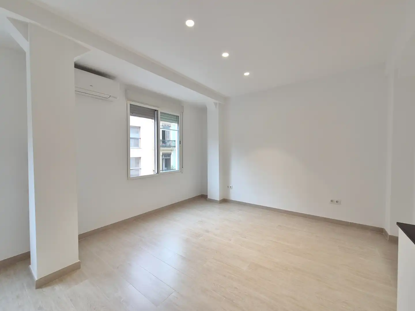 Habitación de Piso en venta en Valencia con Aire acondicionado, Parquet y Horno