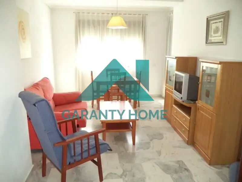 Vista exterior de Apartamento de alquiler en Cáceres con Aire acondicionado, Calefacción y Terraza