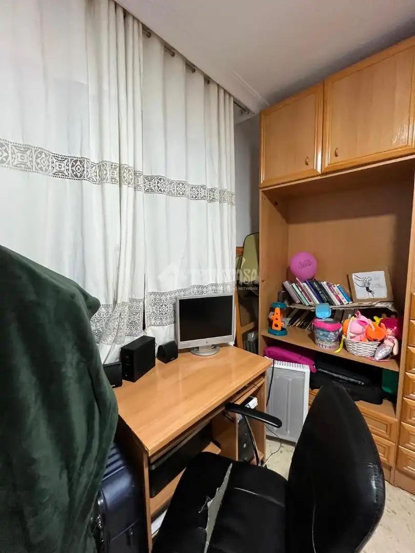 Habitación de Piso en venta en Sevilla con Calefacción, Terraza y Amueblado