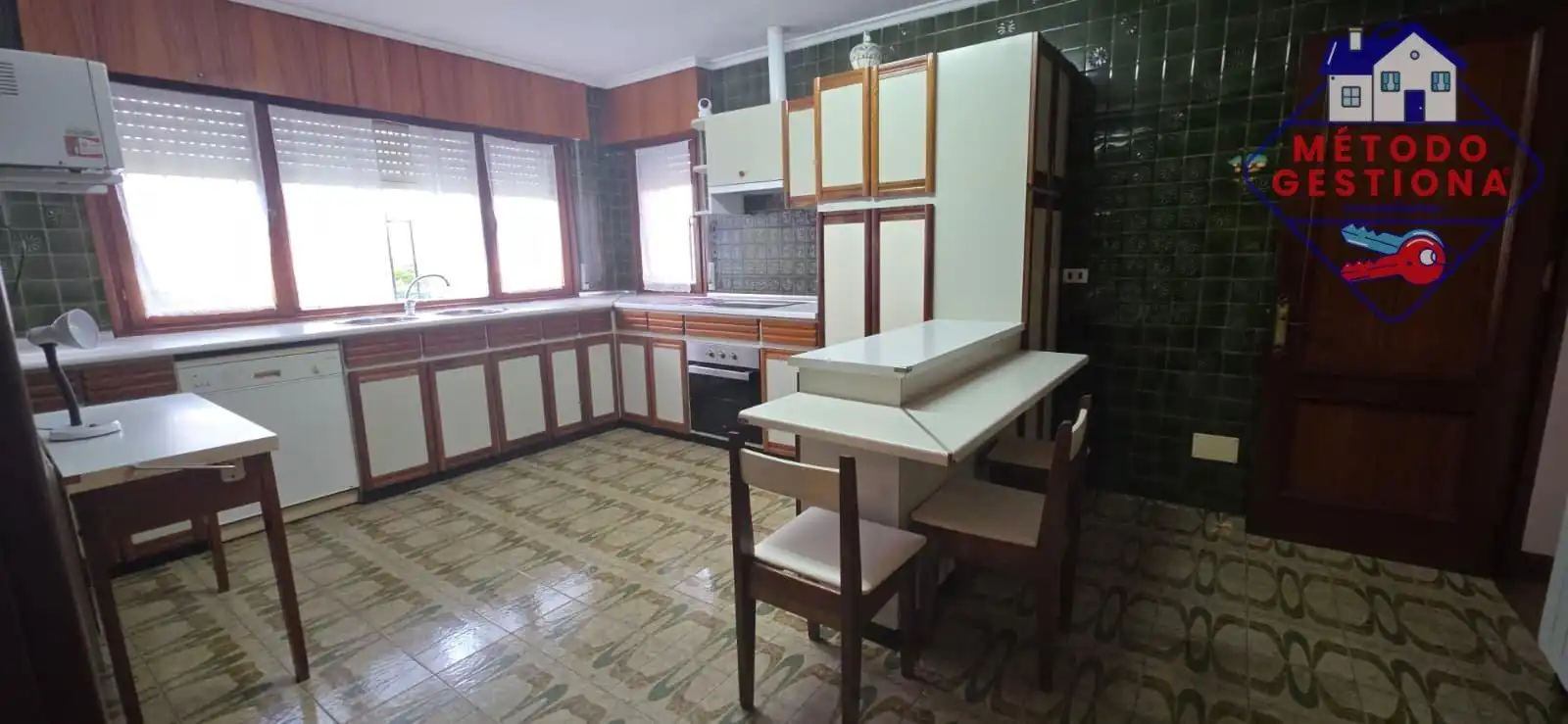 Cocina de Casa o chalet en venta en Camargo con Jardín privado y Piscina