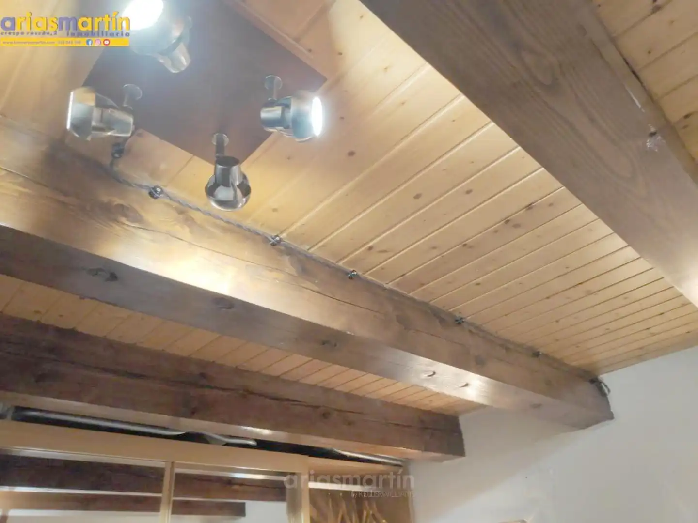 Flat for sale in Salamanca  with Air Conditioner, Heating and Furnished