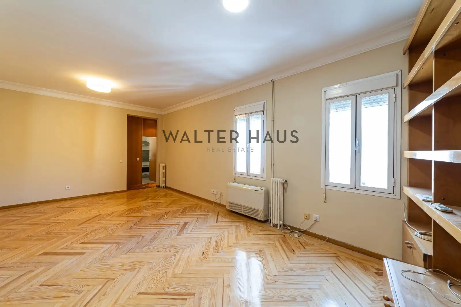 Wohnzimmer von Wohnung zur Miete in Madrid mit Klimaanlage, Heizung und Ofen