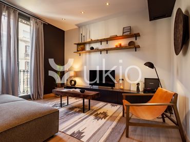 Apartment with lift to rent in Carrer del Rosselló