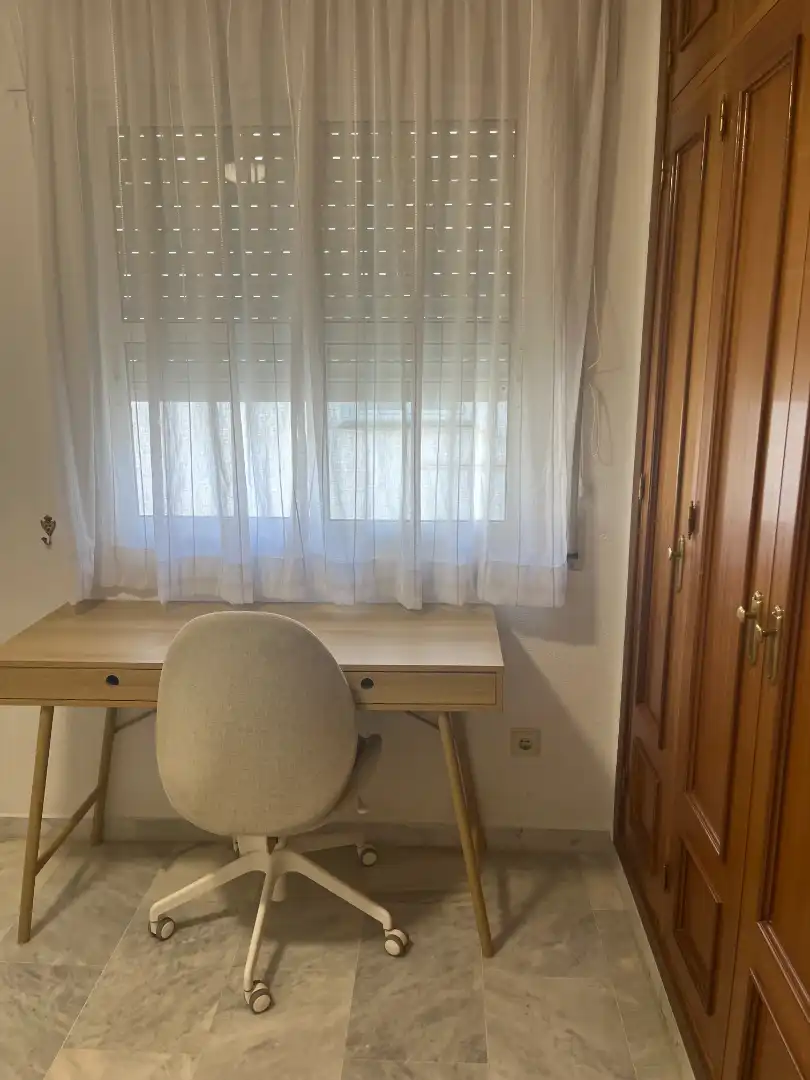 Schlafzimmer von Wohnung zur Miete in Málaga mit Möbliert, Ofen und Waschmaschine
