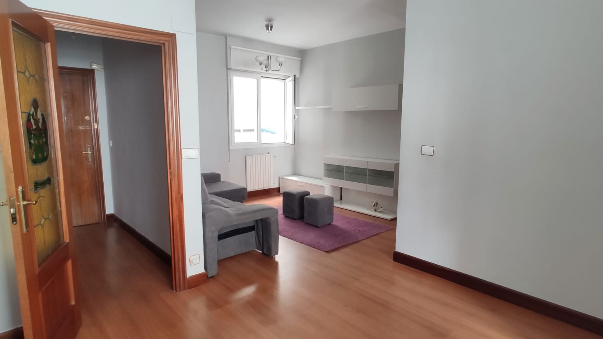 Living room of Flat for rent in Bilbao   with Heating, Furnished and Microwave