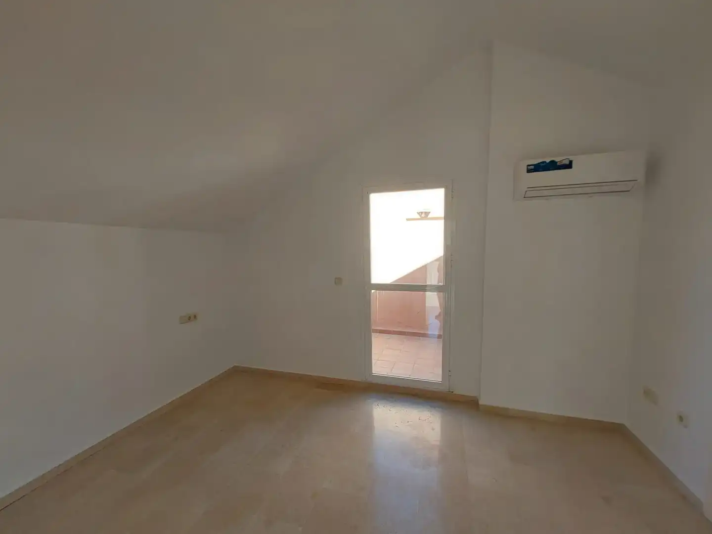 Habitación de Dúplex en venta en Marbella con Aire acondicionado y Terraza