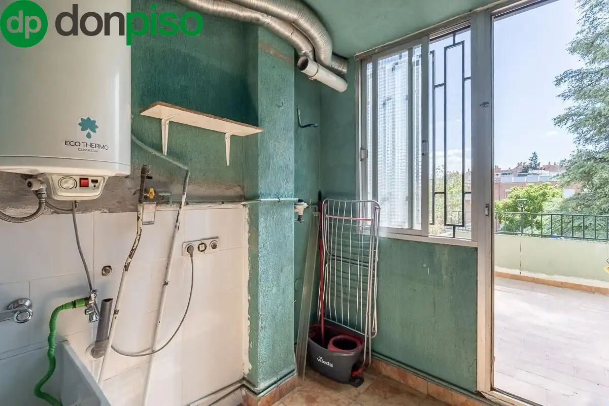 Piso en venta en Calle Bajo de Huétor, 19, Cervantes