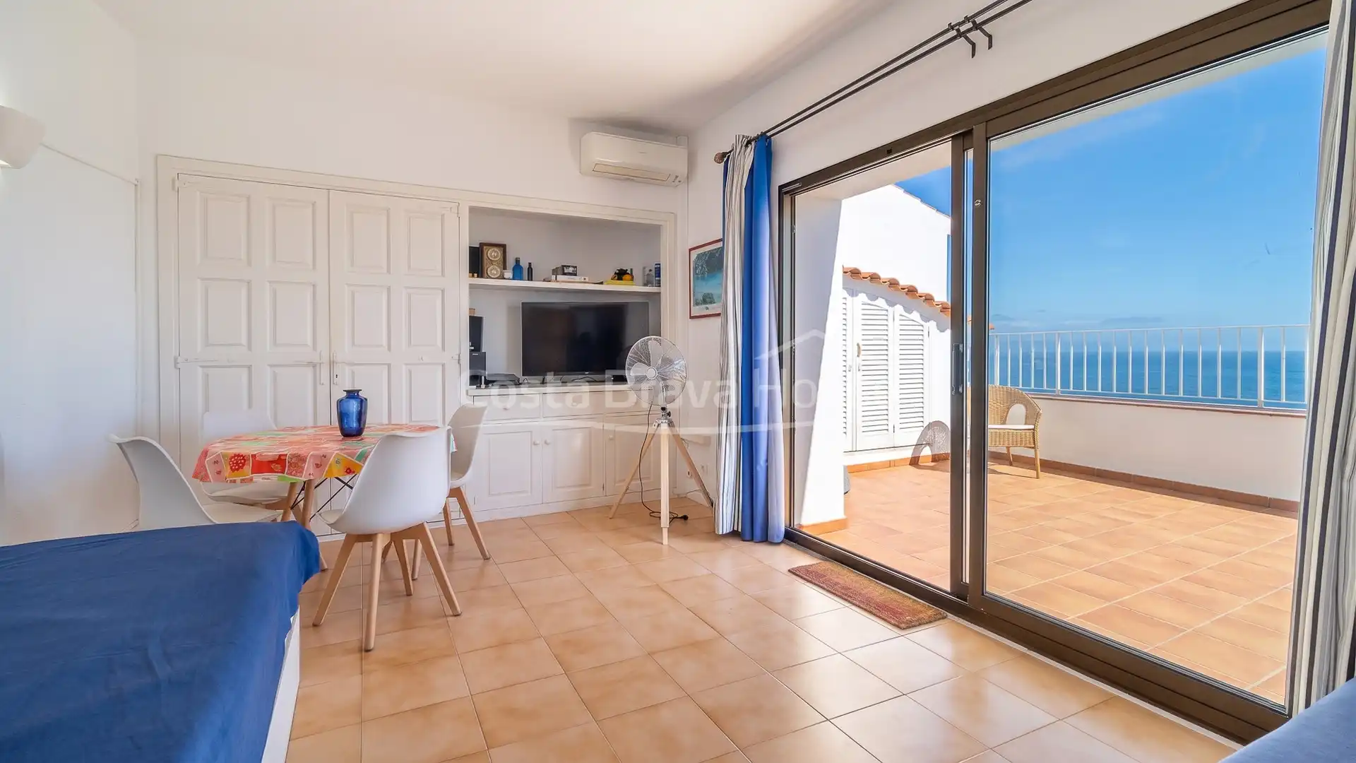 Sala d'estar de Apartament en venda en Begur amb Aire condicionat, Calefacció i Terrassa