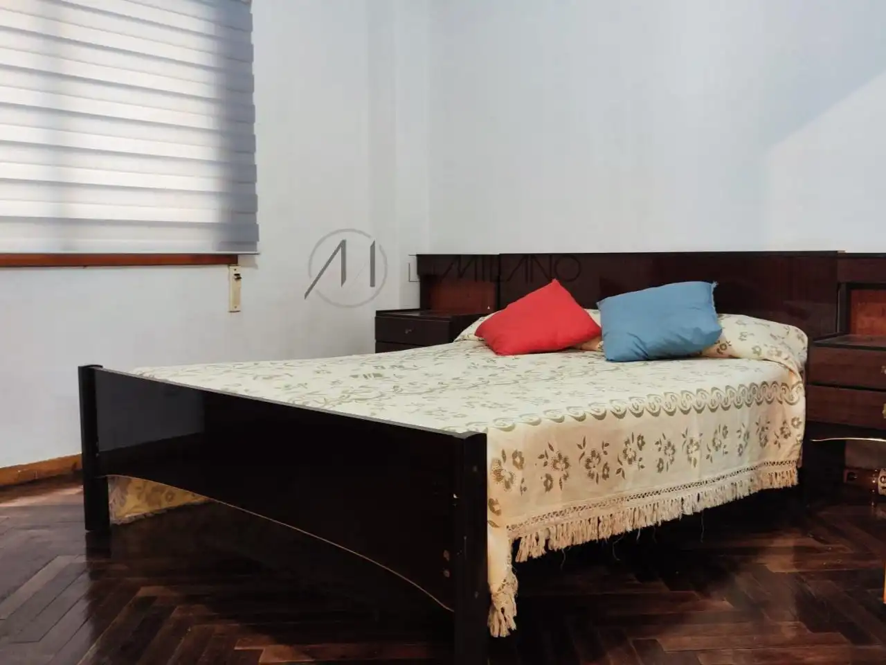 Habitación de Piso en venta en Vigo  con Parquet y Trastero
