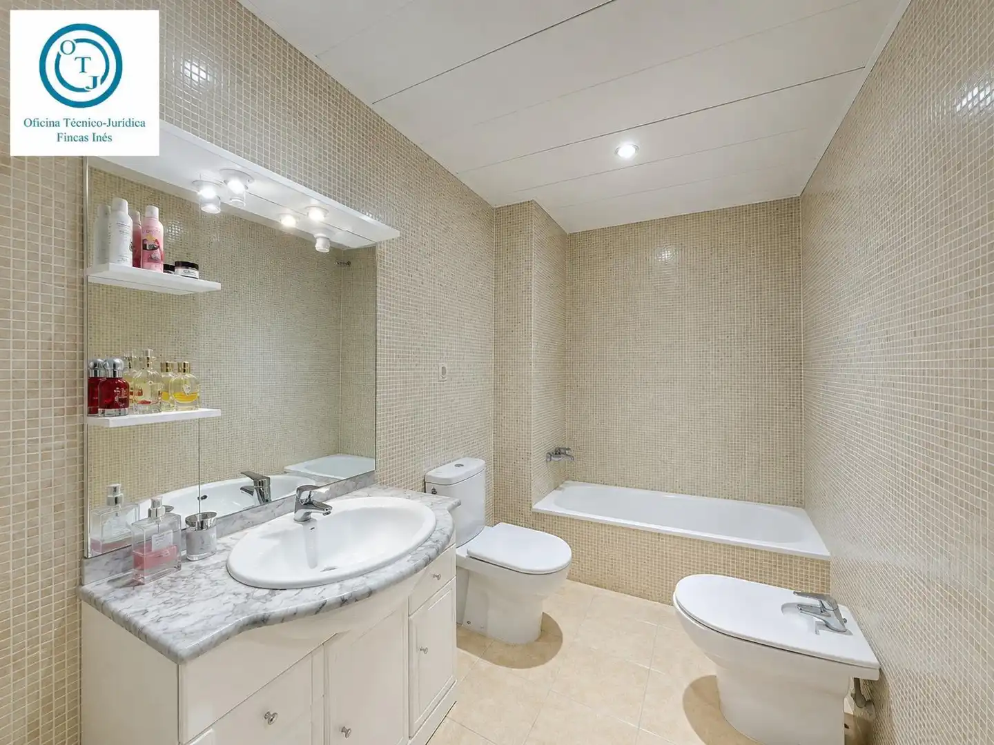 Baño de Piso en venta en Mollet del Vallès con Aire acondicionado, Calefacción y Parquet