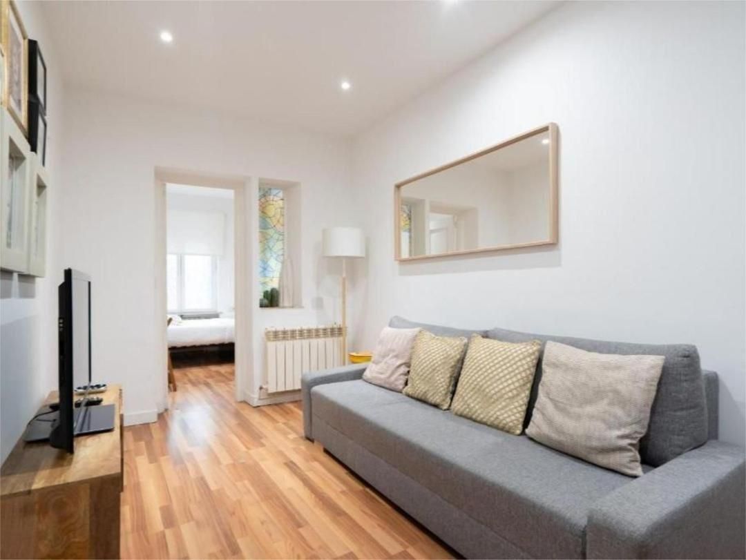 Sala d'estar de Planta baixa en venda en  Madrid Capital amb Aire condicionat, Calefacció i Moblat