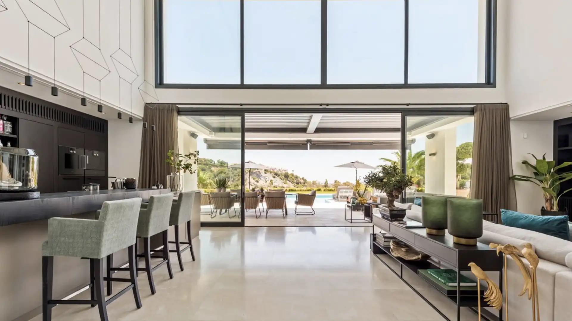 Chalet con piscina en venta en Benahavís pueblo, imagen 7
