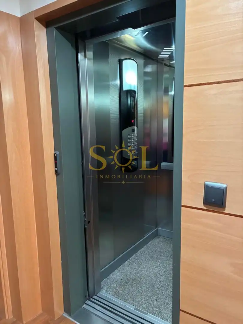 Piso con ascensor en venta en Calle Dos Hermanas, imagen 45