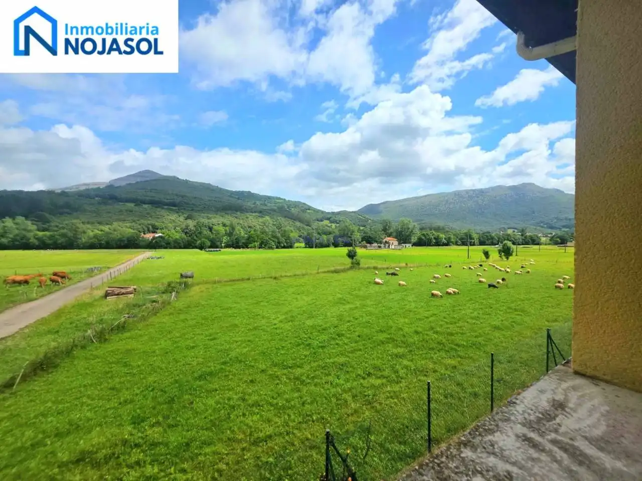 Casa adosada en venta en Ruesga con Calefacción y Jardín privado