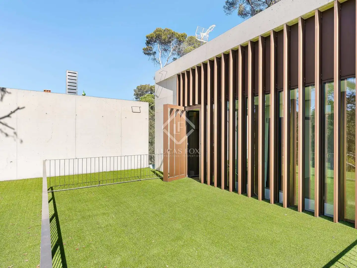 Terrassa de Casa o xalet en venda en Sant Cugat del Vallès amb Aire condicionat, Calefacció i Jardí privat