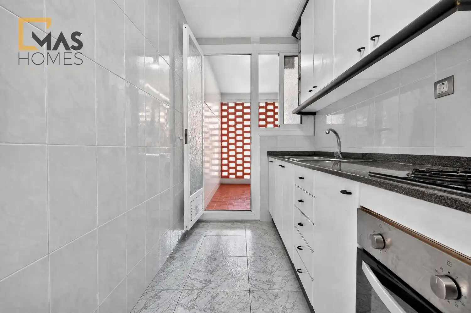 Cocina de Piso en venta en Terrassa con Terraza