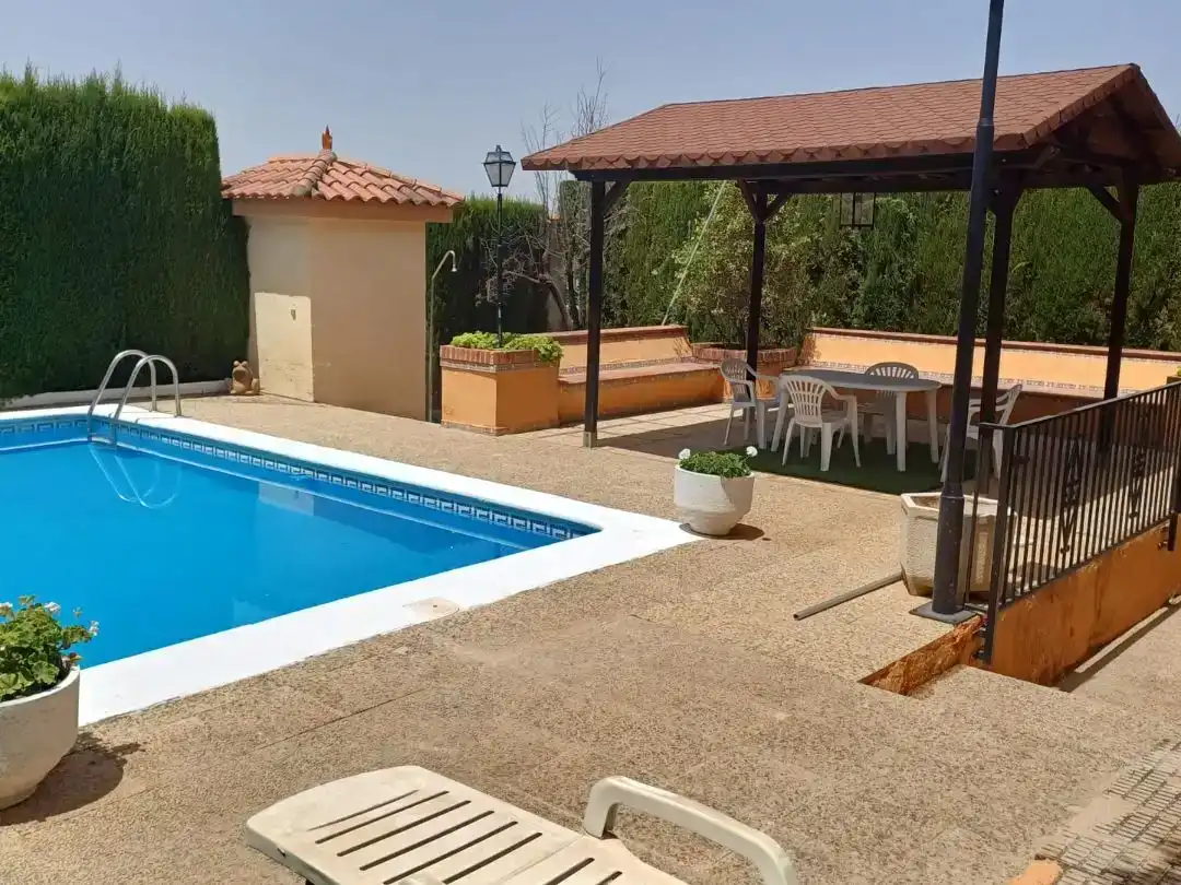 Piscina de Casa o chalet de alquiler en Villa de Otura, Granada