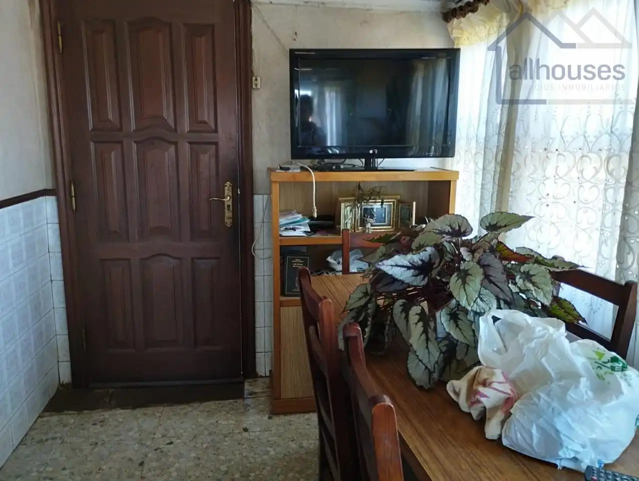Sala de estar de Casa adosada en venta en O Rosal   con Calefacción y Jardín privado