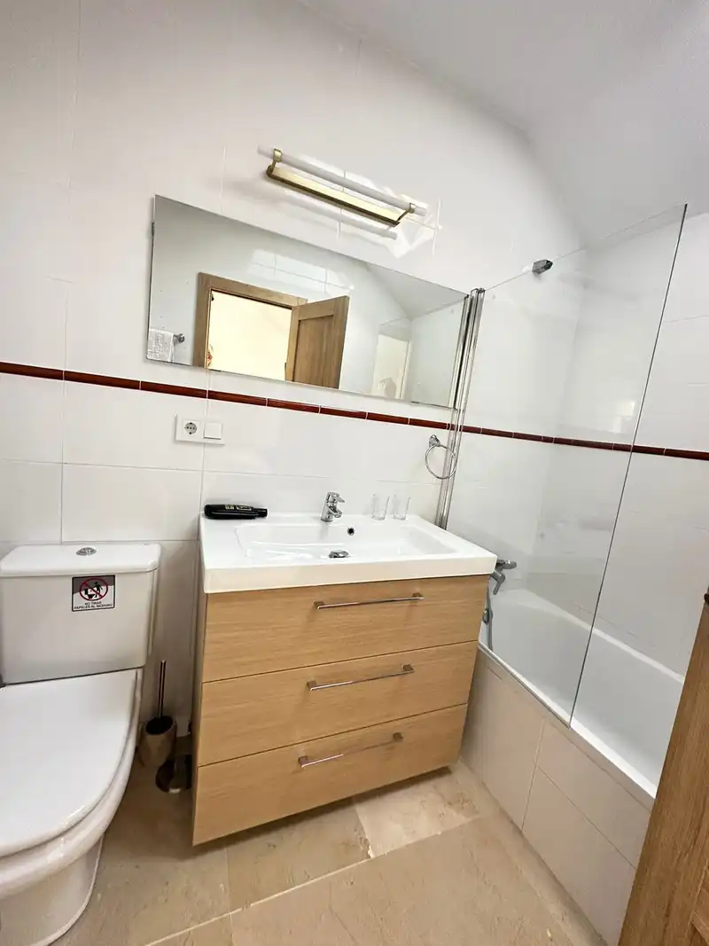 Inmuebles singulares con piscina en venta en Calle Córdoba 19, imagen 8
