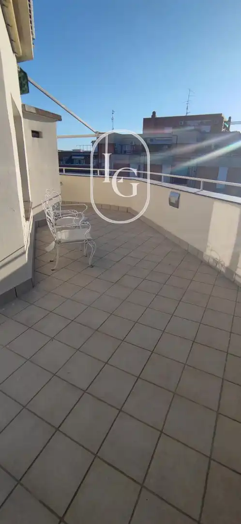 Terrasse von Dachboden zur Miete in Madrid mit Heizung, Terrasse und Ofen