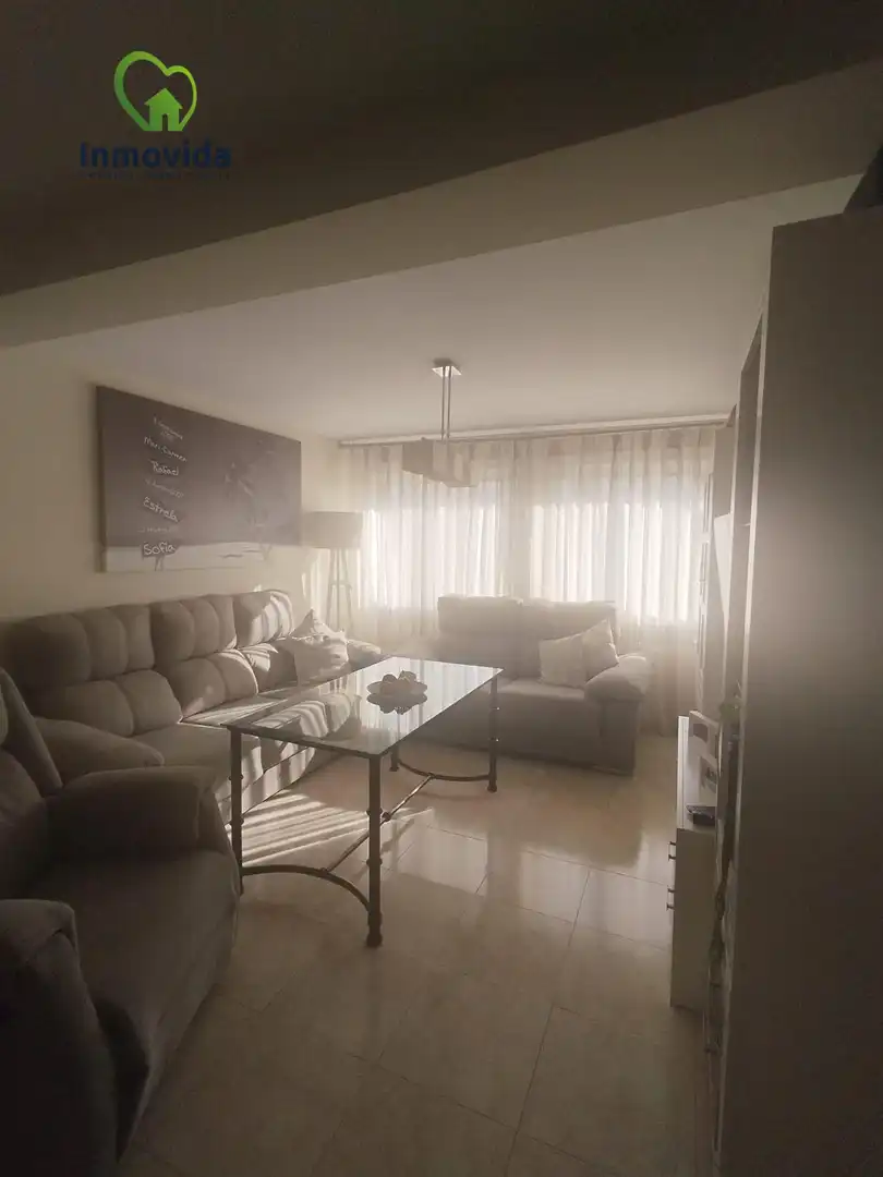 Piso con ascensor en venta en Sur