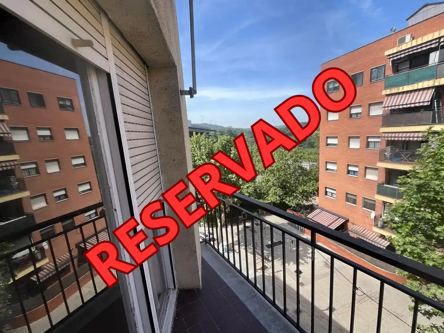Vista exterior de Piso en venta en Martorell con Calefacción y Terraza
