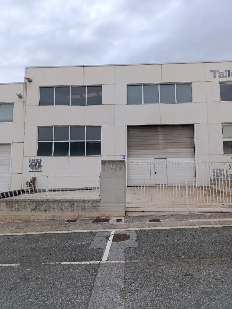 Nave industrial de alquiler en Calle Sarriguren, Huarte / Uharte