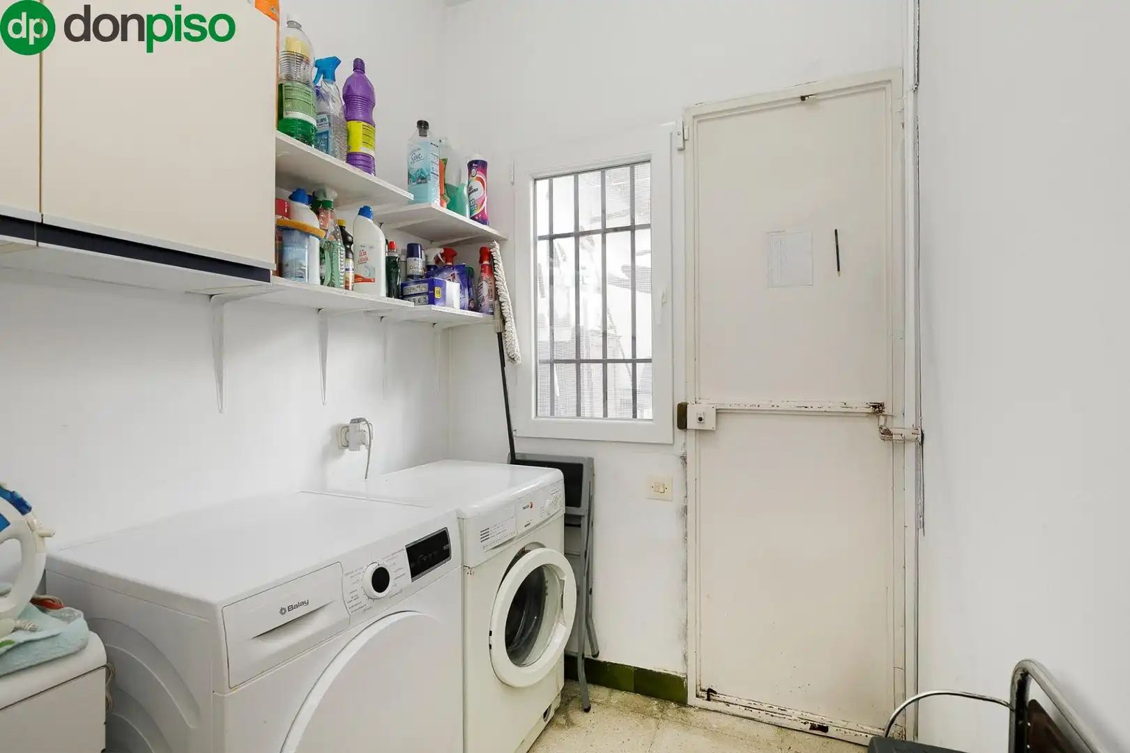 Kitchen of Houses for sale in Granada