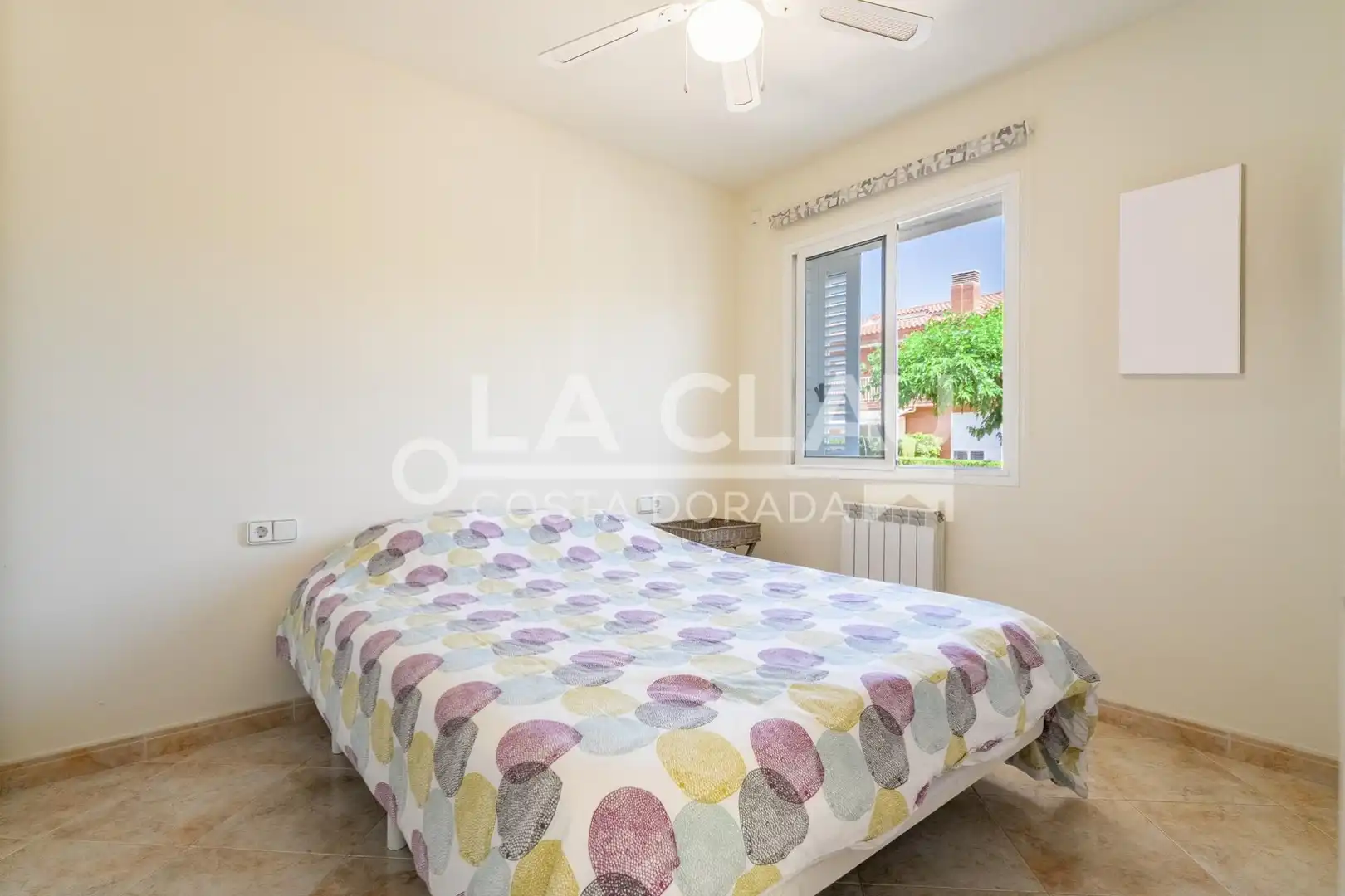 Habitación de Casa adosada en venta en Altafulla con Calefacción y Jardín privado