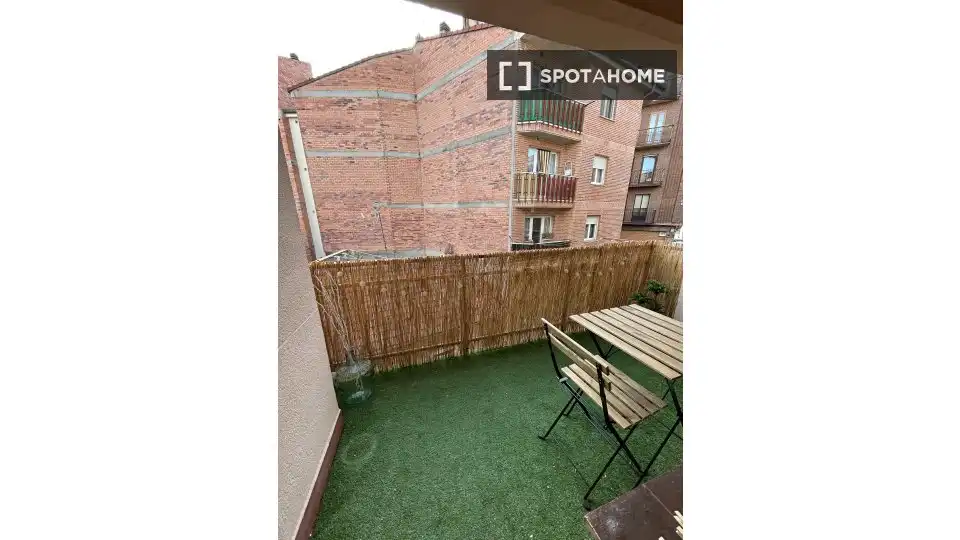 Terrassa de Pis per a compartir en Segovia amb Aire condicionat, Calefacció i Moblat