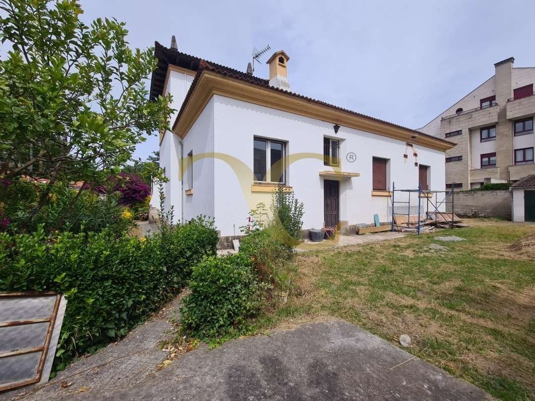 Exterior view of House or chalet for sale in Gijón   with Private garden, Storage room and Balcony