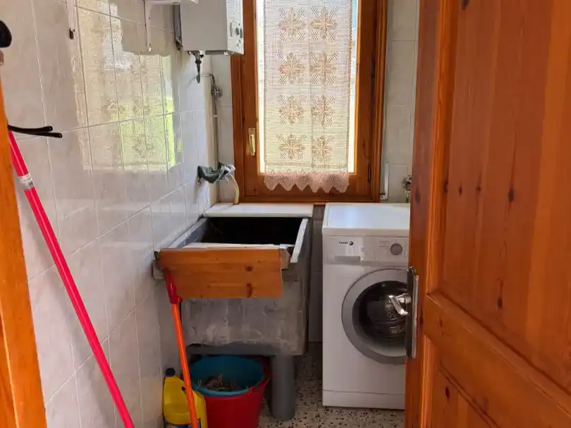 Cuina de Casa o xalet en venda en Planoles amb Balcó