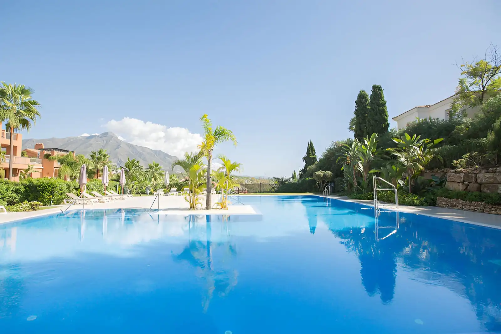 Vivienda con piscina en venta en Nueva Andalucía, imagen 29