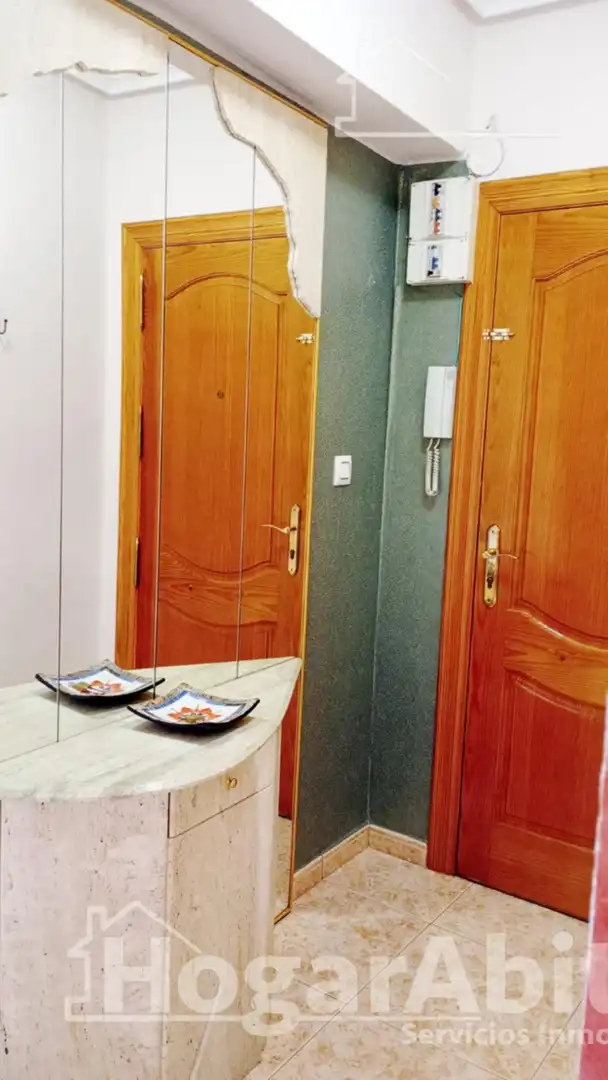 Piso en venta en Llíria con Balcón