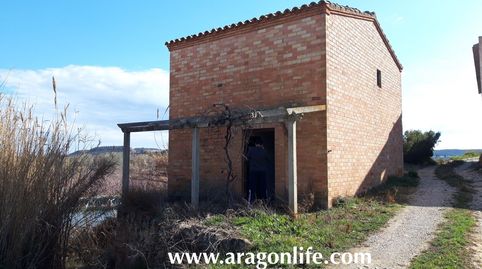 Casa con naves con vistas a Fabara